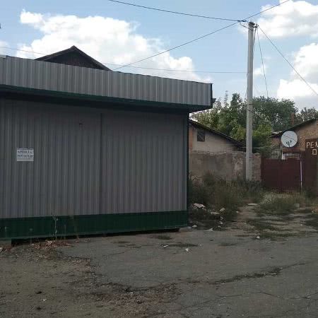 В Болграде стихийная свалка на одной из улиц города доставляет горожанам неудобства из-за страшной вони