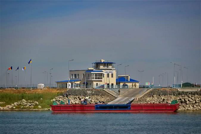 Пограничники о тестовом запуске паромной линии Орловка-Исакча: «С задачами украинские охранники госграницы справились»