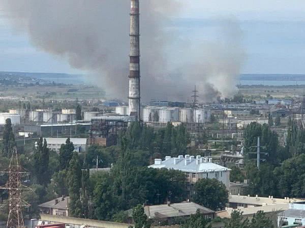 Нечем дышать: одесситы жалуются на вонь в городе