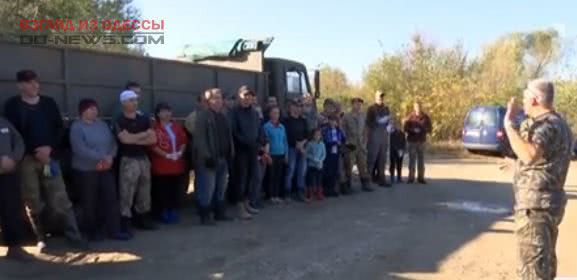 В Одесской области за пол дня собрали горы мусора на побережье
