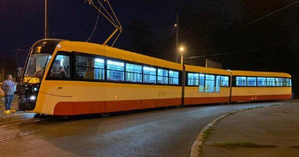 В Одесі випробували найдовший в Україні трамвай