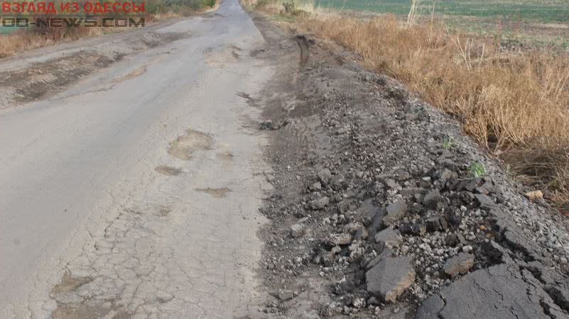 Адские дороги в Раздельнянском районе: водители блокированных фур жалуются на плохое питание