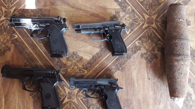 Боеприпасы, газовые пистолеты и ружья: жители Белгорода-Днестровского и района сдают в полицию незарегистрированное оружие