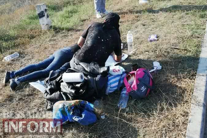 Трое пострадавших: на автодороге Одесса-Рени в районе Старых Троян произошло лобовое столкновение Тoyota и BMW
