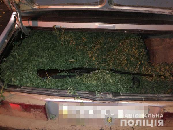 В Одесской области оштрафовали водителя за хранение оружия (фото)