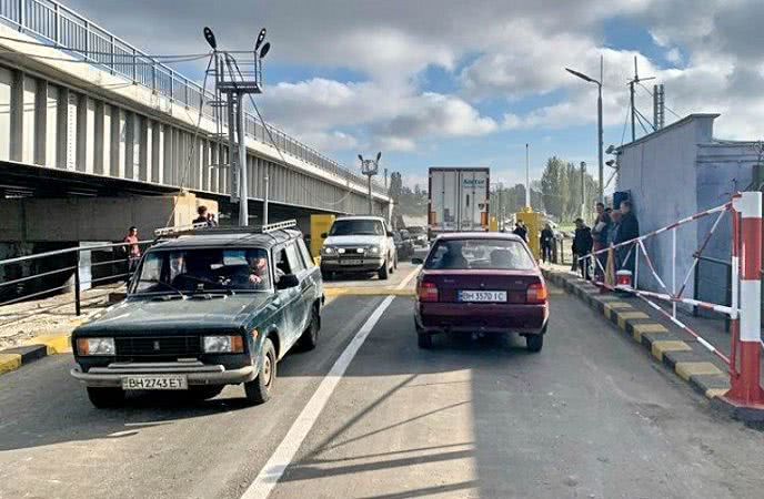 Доехать в Черноморск из Одессы стало легче — открыли понтонную переправу