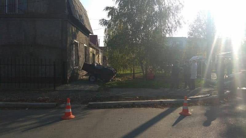 Авария на Горького в Измаиле - в результате столкновения двух авто легковой прицеп отбросило в стену дома