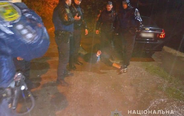 Харьковский военный угрожал взорвать гранату