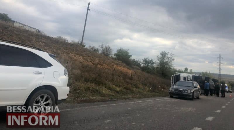 На трассе Одесса-Рени возле Татарбунар перевернулась фура