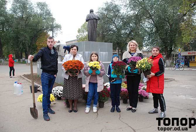 Болград украсили цветами (фото)