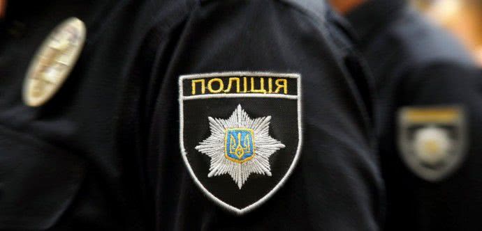 Одесские полицейские ищут бомбу в школе