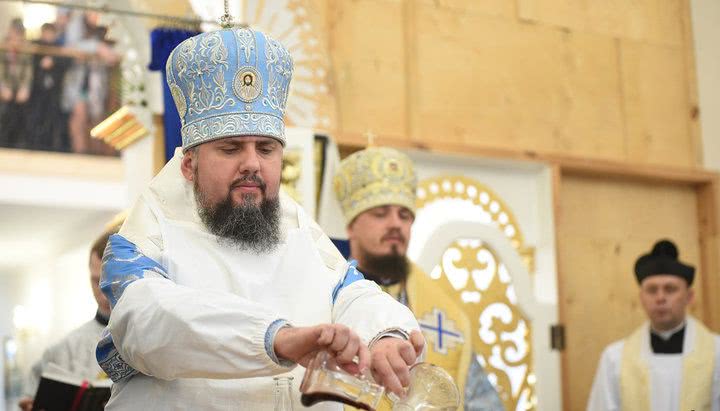 Созданную Порошенко церковь не признали еще два митрополита