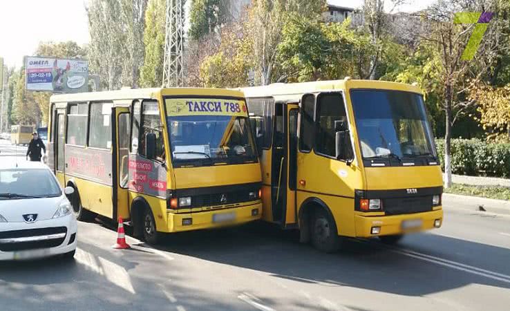 ДТП стало причиной большой пробки в Одессе (фото)