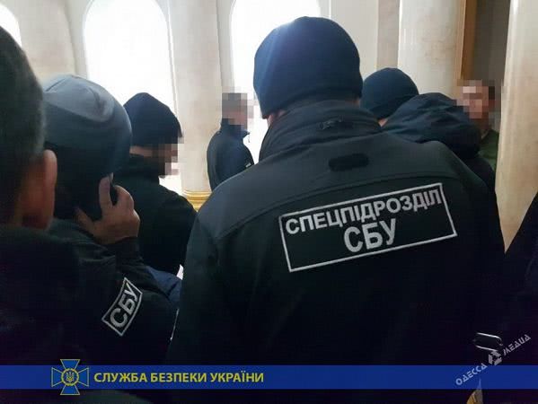 Глав нескольких департаментов Одесского горсовета обвиняют в незаконном завладении 100 млн грн