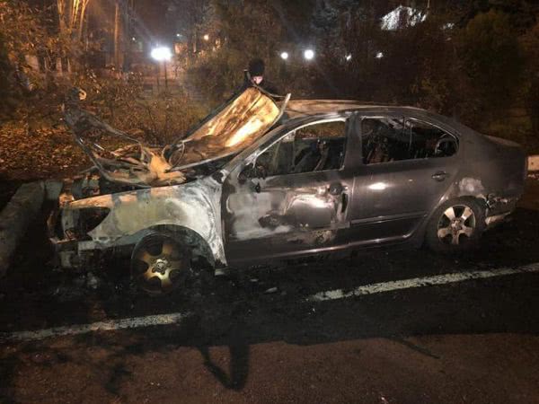 В Одессе сожгли авто начальника таможни (ФОТО)