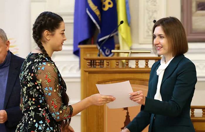 Болградский район: президентские стипендиаты получили свои награды
