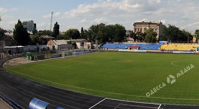 На одесском стадионе иностранного студента убило футбольными воротами