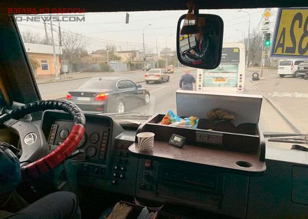 Одесские маршрутчики устроили разборки между собой