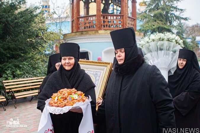 Михайлов день: в Свято-Архангело-Михайловском Одесском монастыре состоялось праздничное богослужение (видео)