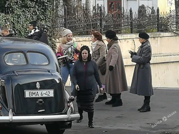 Возле Литмузея снимают кино о еврейской семье в военное время (фото)