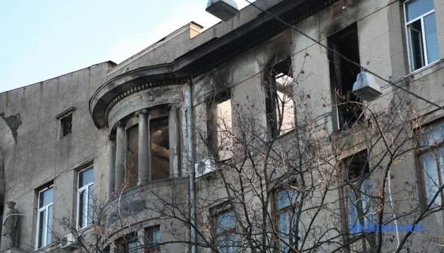 В ДСНС хотіли знищити свіжі дозволи на експлуатацію згорілого коледжу в Одесі — СБУ