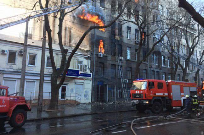 Пожар в одесском колледже: преподаватель, которую объявили погибшей, жива. Погибла 17-летняя студентка