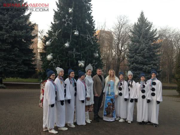 Маленьким одесситам в Суворовском районе подарили настоящий праздник на День Святого Николая