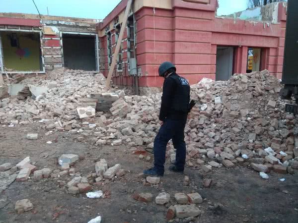 В Одесской области в стене бывшей школы нашли артснаряд (фото)