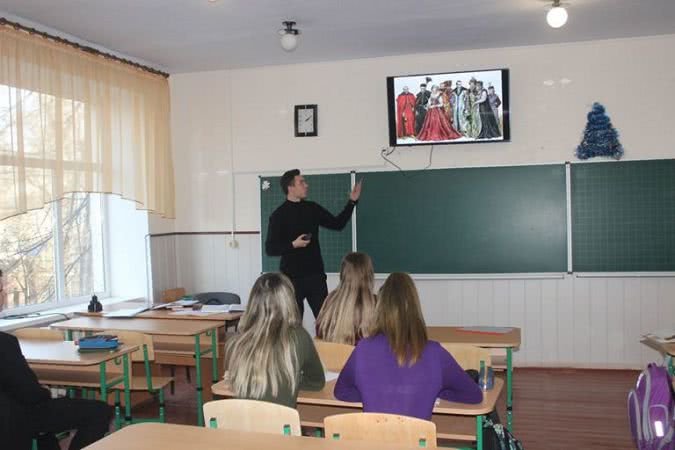 Арцизские школы: предновогоднее обновление школьного оборудования (ФОТО)