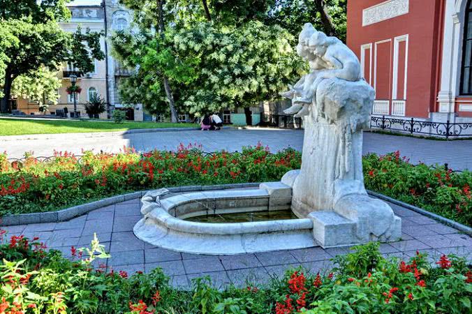 Известный одесский фонтан у Оперного театра ждут изменения
