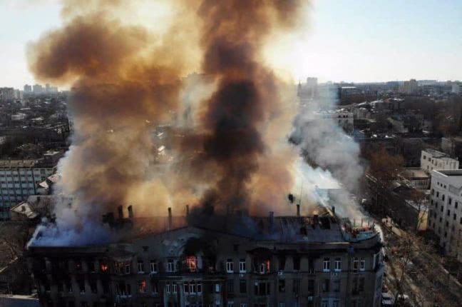 В Одессе скончалась одна из пострадавших при пожаре на Троицкой. В СМИ сообщают о ещё двух погибших (ФОТО, ВИДЕО)