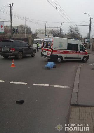 В Одессе грузовик насмерть сбил 69-летнего пешехода