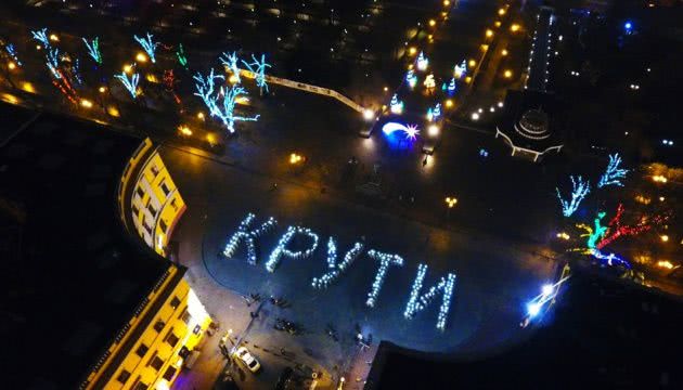 В Одесі курсанти організували флешмоб на честь Героїв Крут