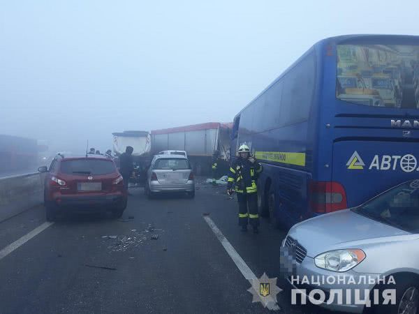  На трассе Одесса-Киев столкнулись 11 автомобилей