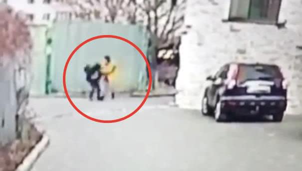 В одесской частной школе преподаватель побила ребенка (видео)