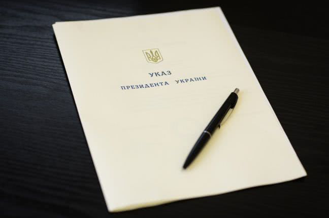 Одесских спасателей, тушивших пожар на Троицкой, наградят почетными званиями