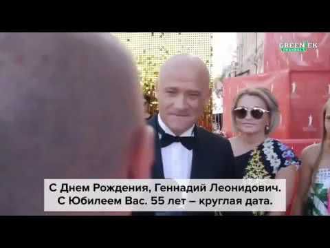 Одесситы поздравили мэра с юбилеем, напомнив о его «выдающихся» заслугах перед городом