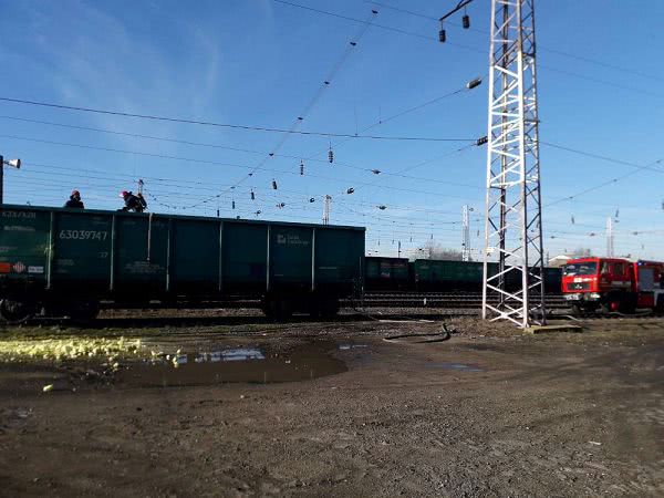 В Одесской области ликвидировали задымление в вагоне грузового поезда (фото)