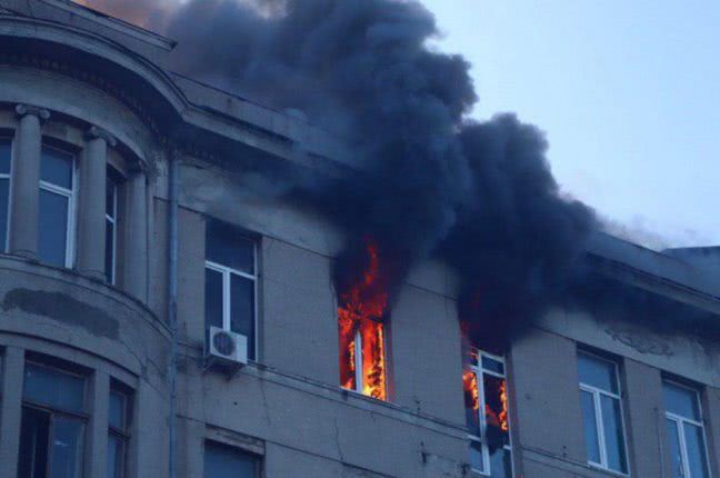 Завхоза одесского колледжа, где произошел смертельный пожар, подозревают в служебной халатности