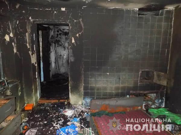 На пожаре в Одесской области малолетний ребенок получил ожоги, а молодой мужчина погиб (фото)