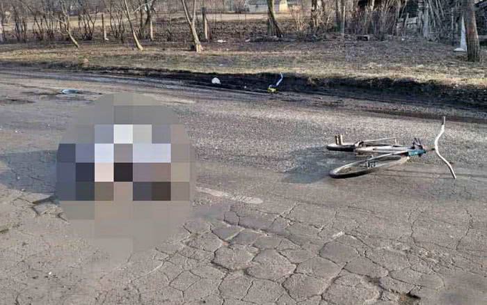 Грузовик переехал велосипедиста возле в Любашовском районе