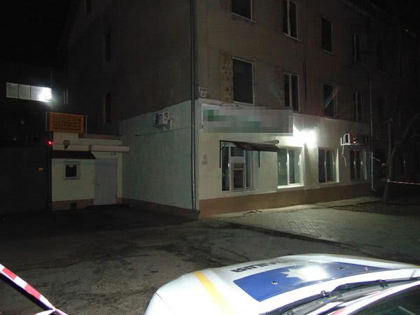 В Николаеве ночью в отделение Приватбанка взорвали банкомат