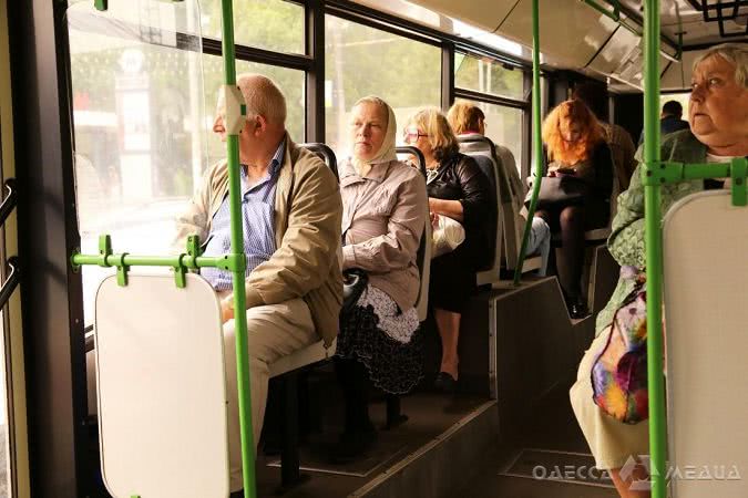 В отличие от многих городов пенсионеры Одессы могут в транспорте пользоваться льготами