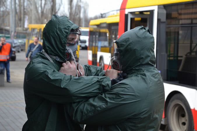 В Одессе из-за коронавируса стали чаще мыть троллейбусы (фото)