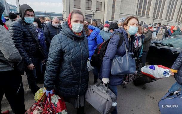 Из-за границы вернулось почти 145 тысяч украинцев