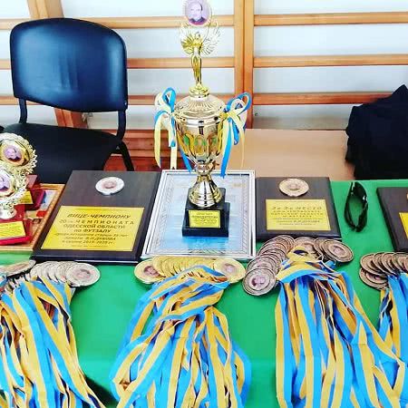 Саратские футболисты стали вице-чемпионами в областных соревнованиях по футзалу среди ветеранов