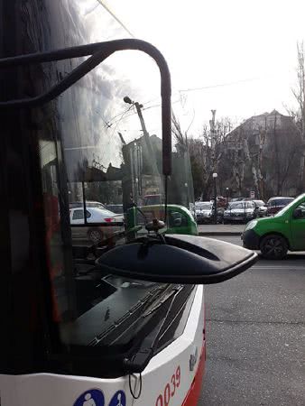 В Одессе показали раскуроченный разъяренными одесситами транспорт (фото)