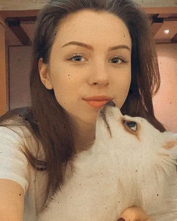 Ни "Шахтер", ни Зеленский до сих пор не выполнили обещания, украинка с собачкой все еще в Ухане