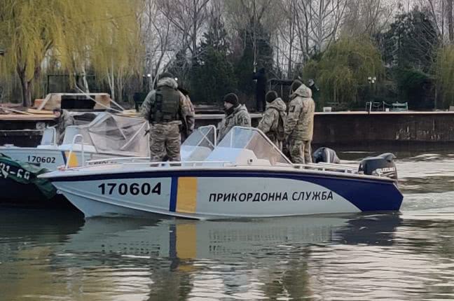 Одесская область: браконьер бросился с ножом на пограничника, защищая крупный улов (ВИДЕО, ФОТО)