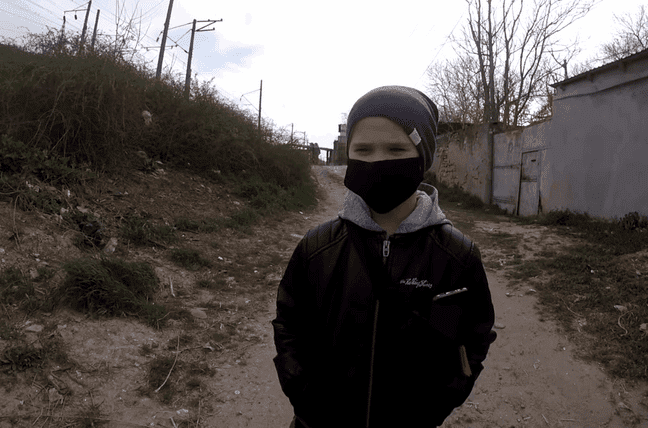 Юный одессит обратился к мэрии с просьбой убрать мусор на Слободке (ВИДЕО)